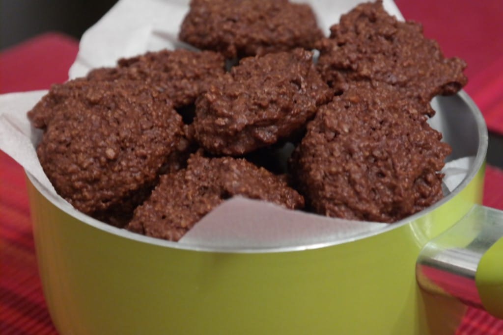 Dark chocolate cookies with orange flavour