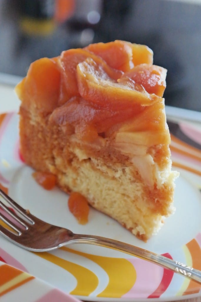 Apple upside-down cake