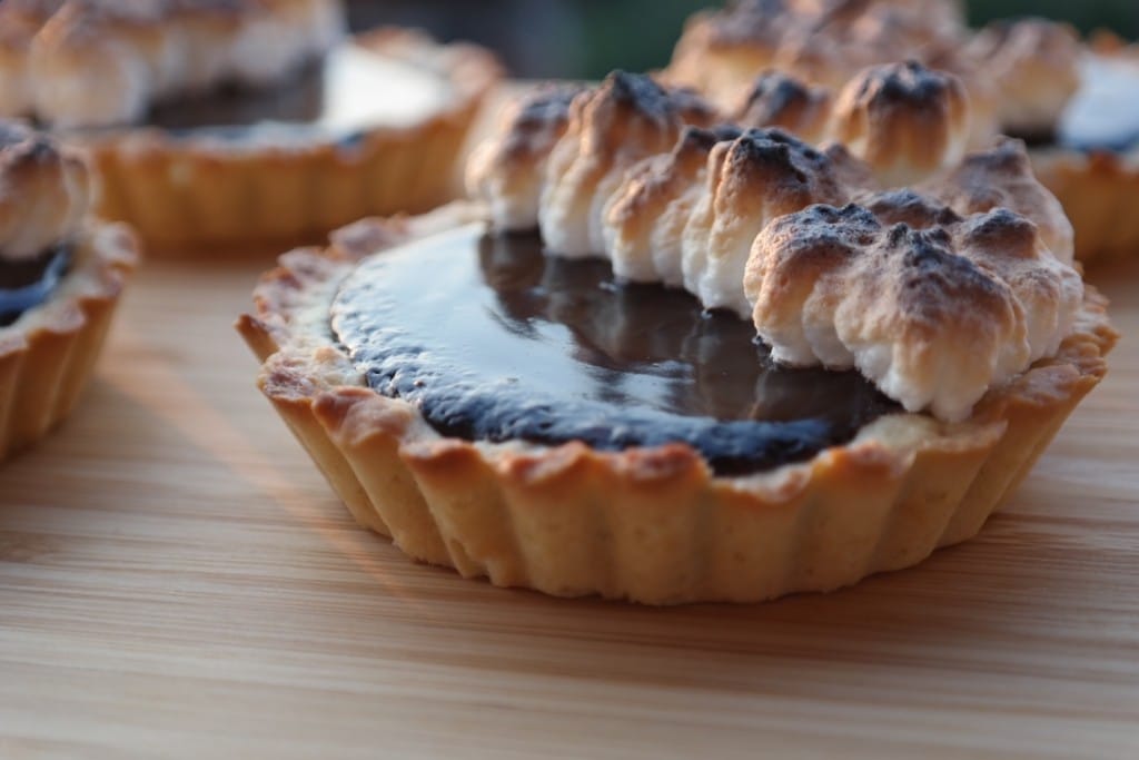 Dark chocolate tarts