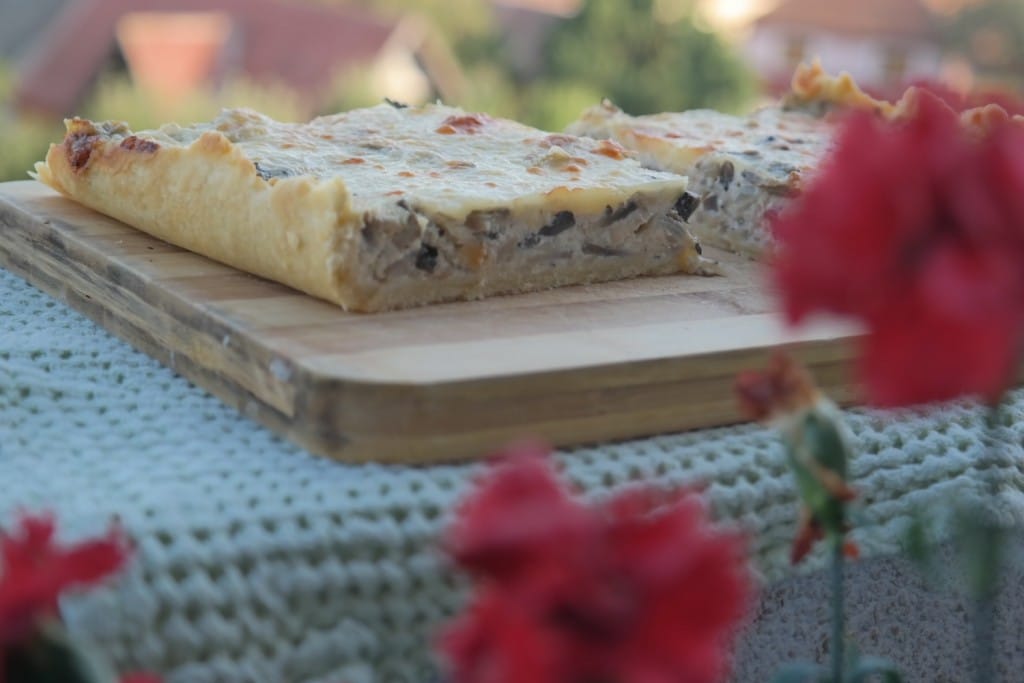 Mushrooms and ricotta tart