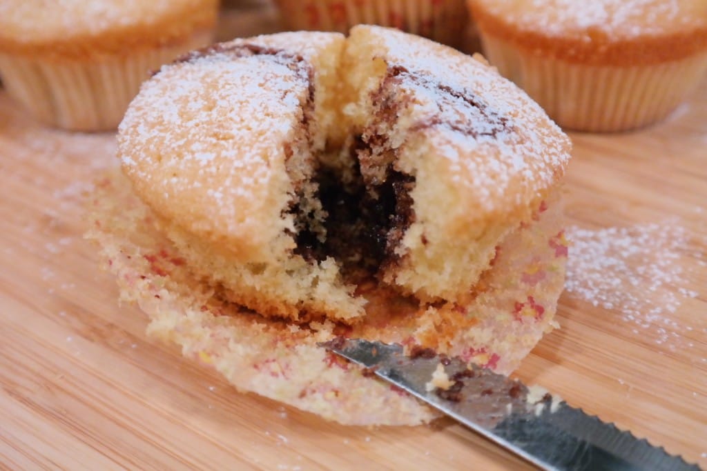 Muffins with nutella