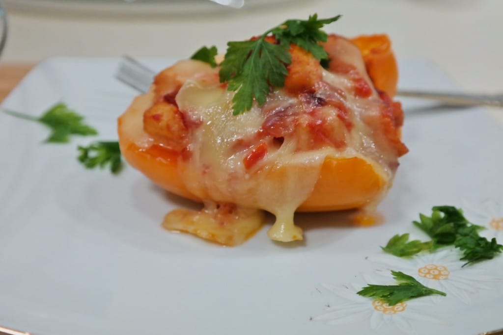 Peppers stuffed with chicken