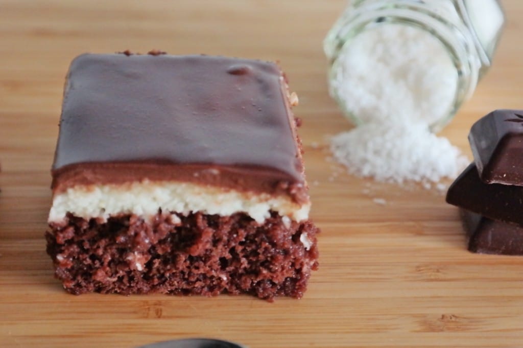 Homemade Bounty bars cake
