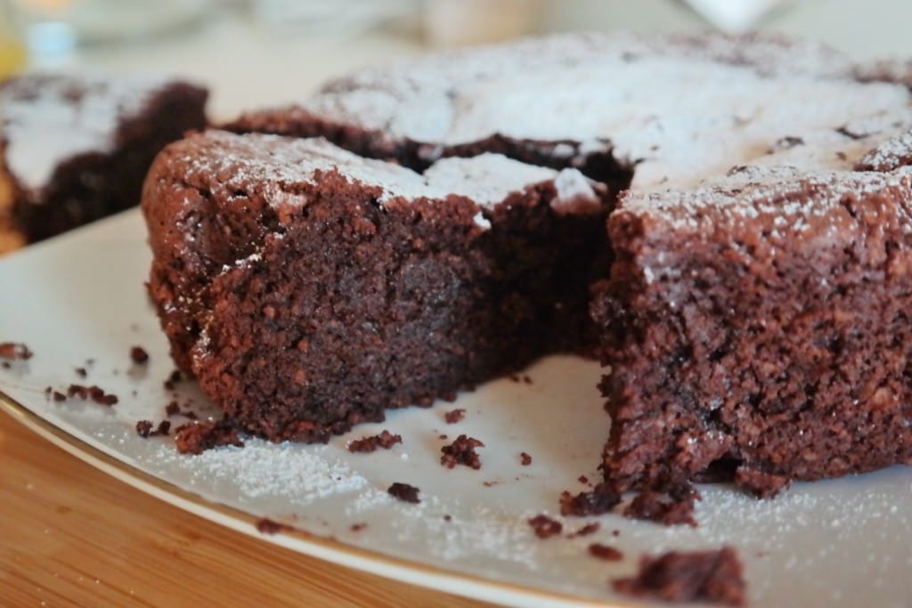 Chocolate almond cake