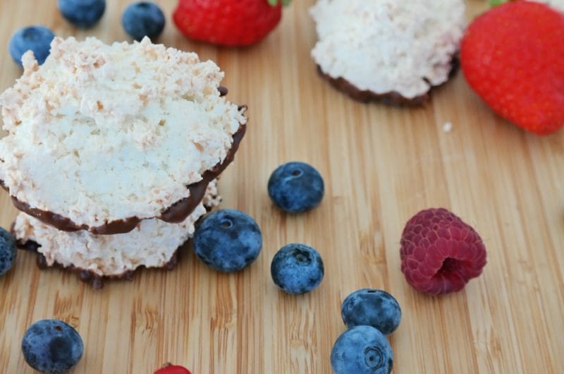 Macaroons cu Cocos – Rețetă de Fursecuri cu Albușuri și Vanilie