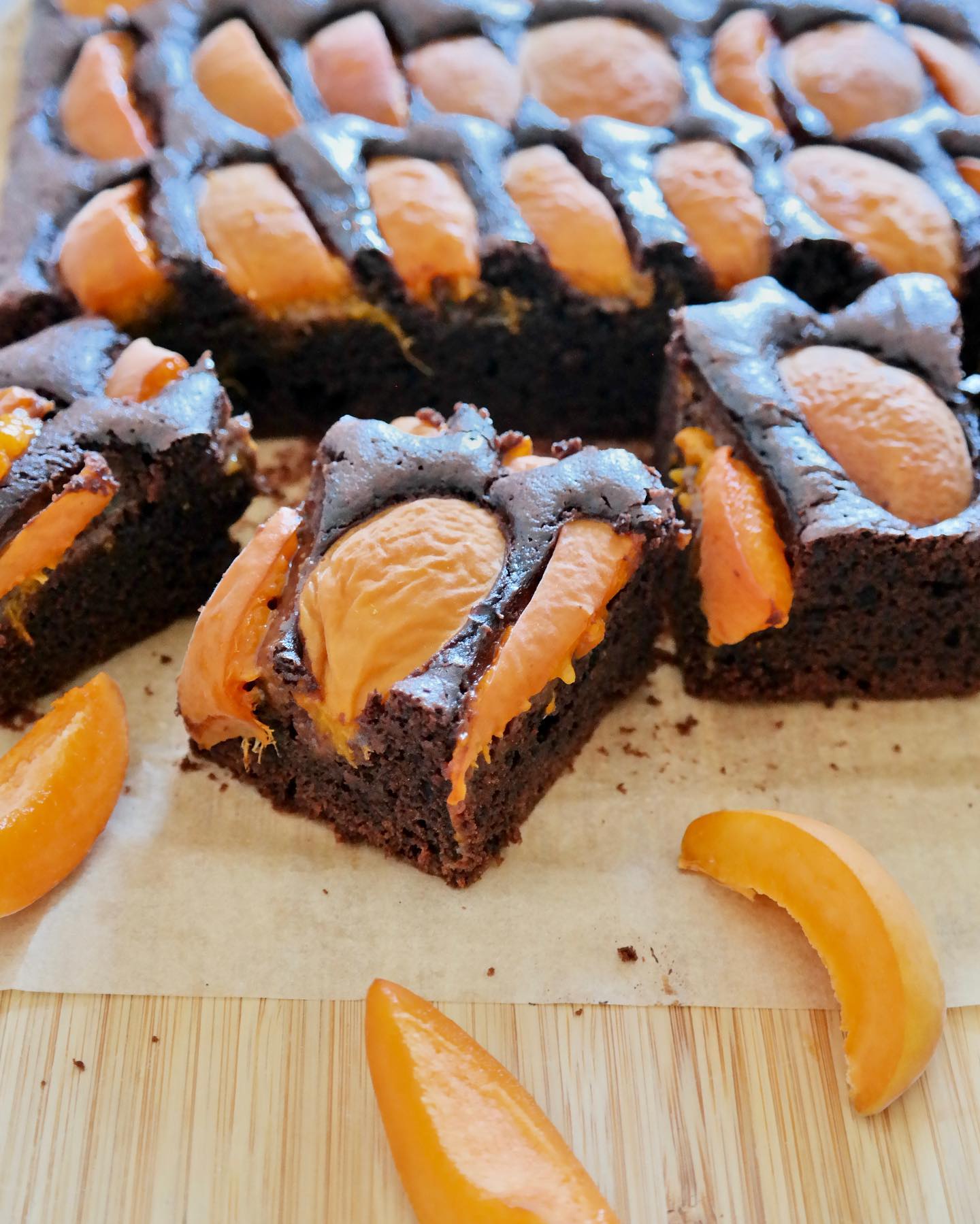 Chocolate + apricot = ❤️
.
.
.
.
#baking #bakinglove #bake #homebaked #homebaking #cake #chocolate #chocolatecake #apricot #ilovebaking #dessert #desserts #tasty #food #foodblogger #foodblog