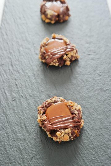 Soft and elegant Chocolate and Walnut cookie bites