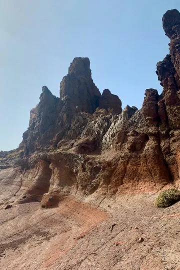 Formatiuni stancoase vulcanice spectaculoase Roques de Garcia in Parcul National Teide din Tenerife