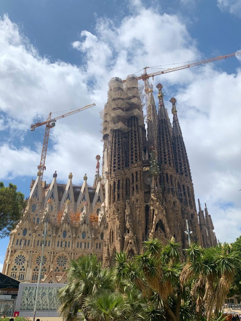 Fatada Patimirii de la Sagrada Familia