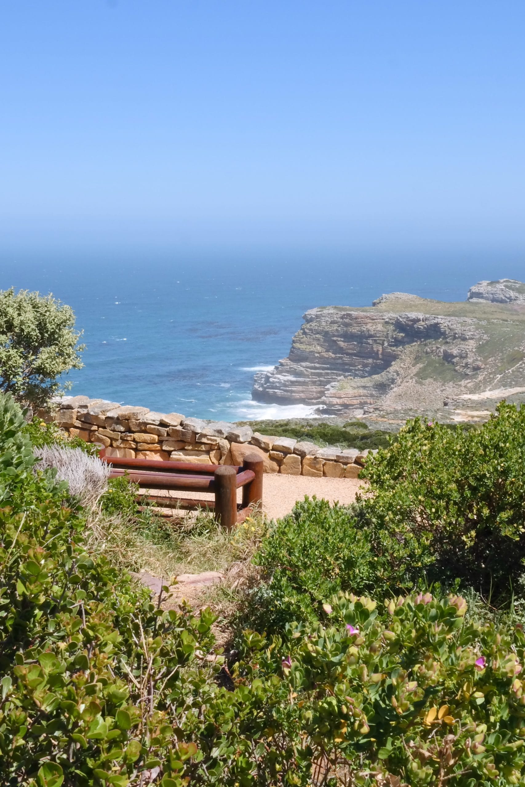 Priveliste de la punctul de belvedere de pe Capul Bunei Sperante in Cape Town